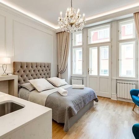 Prague Centre Armani Apartment ภายนอก รูปภาพ