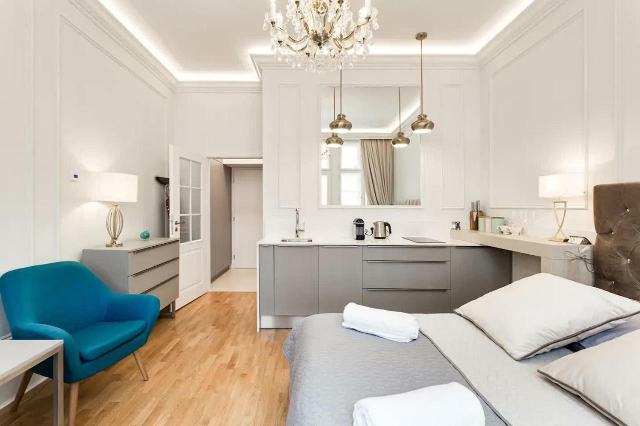 Prague Centre Armani Apartment ภายนอก รูปภาพ